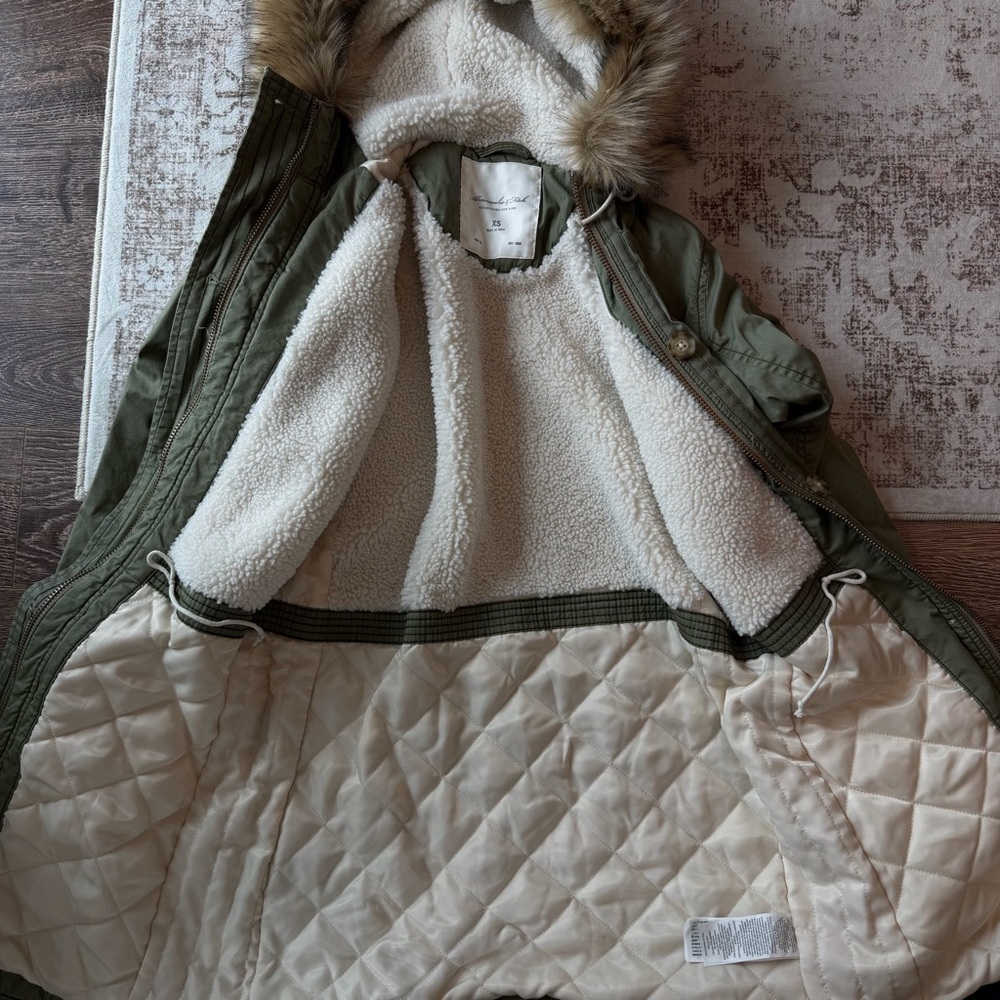 Abercrombie A&F Archive Fleece-Lined Parka in Natural Green - Picture 5 of 7